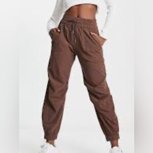 Abercrombie & Fitch Chocolate Highrise Jogger Pants Small